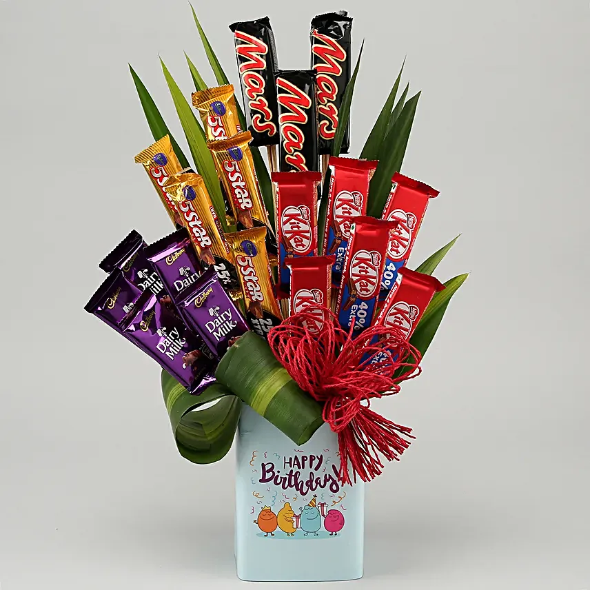 charming-happy-birthday-chocolate-vase_2_9048f7ec.webp
