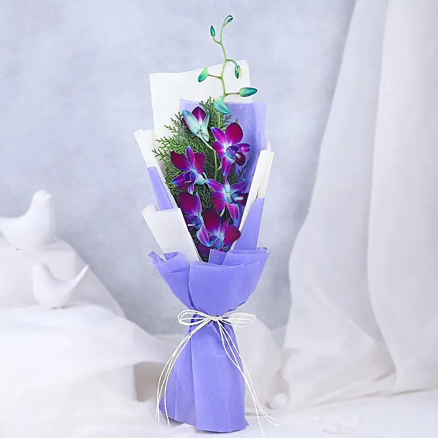 enchanted-blue-orchid-bouquet_1_6919ee61.webp